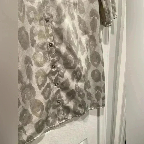 Express Lightweight Button Front V Neck Animal Print Neutral Mini Dress size S - Picture 7 of 11